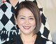 「相変わらずcute」小泉今日子・59歳、“メガネ＆白T＆ひっつめ髪”超自然体姿もにじみ出る美貌で魅了