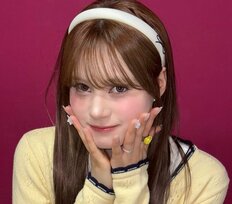 「敵無しのビジュアル」NiziU・ニナ、ベレー帽姿のキュートなちゅん顔が沸騰「いい意味でオンニ感」