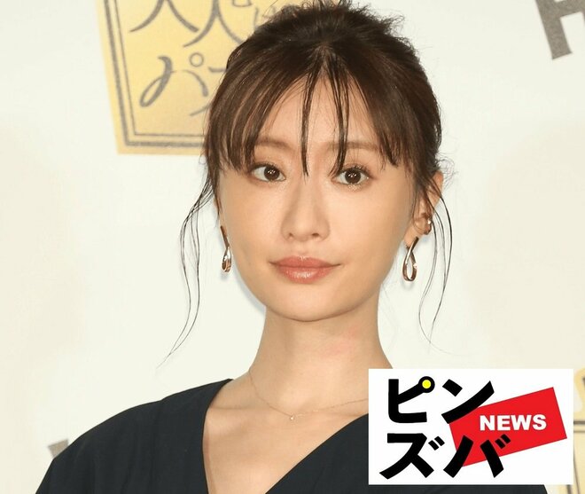 「おおおおデコどうした?!」松本まりか、雰囲気激変シースルーバング披露に「可愛すぎる」「前髪の量なのか違和感」反応の画像