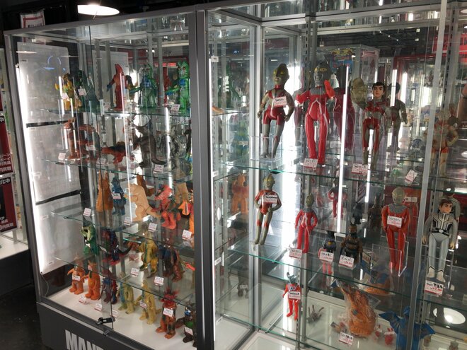 昭和のゆる～い「レトロソフビ」が大高騰中!!「890万円」もする怪獣ソフビも…まんだらけ店長に最新事情を聞いた！の画像