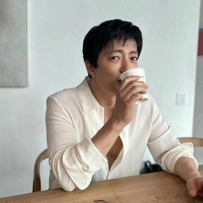 「お顔が少年のように若々しい」57歳・大沢たかお、たくましい肉体美と横顔に「思わずウットリです」の声の画像