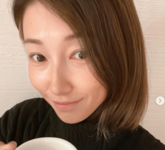 「激カワ！」「お似合い」WBC野球日本代表・大谷翔平と噂の狩野舞子、34歳の制服ショットが好評‼「大谷選手との噂が事実なら嬉しい」の声も