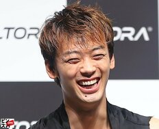 「腹筋バッキバキ」竹内涼真、“イカつい腰タトゥー”の主演映画ビジュアルが沸騰「拡大して見ちゃった」