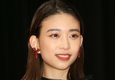 「ウサギさんみたい!」森川葵、SixTONES森本慎太郎との熱愛報道後初のインスタ更新 “彼アウター”ふうマニッシュコーデ披露