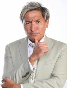 スリム真栄田、女性の“未処理のワキ毛”「結構好き」で議論勃発　海外でもジュリア・ロバーツの体毛問題が再燃