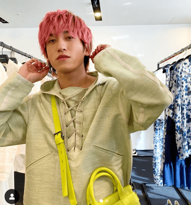 「痩せましたけど体大丈夫ですか!?」EXIT兼近大樹、“初心カムバックカラー”金髪イメチェン姿に心配の声「ご飯食べれてますか？」の画像