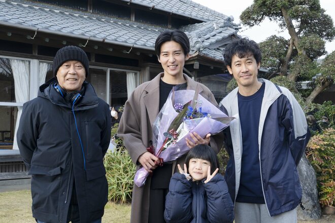 SnowMan目黒蓮、日本アカデミー賞W受賞の演技よりも“ツッコミ”が秀逸でバラエティも席捲!? 大泉洋が「丁寧」「上品」「どこに出しても恥ずかしくない」と大絶賛の画像