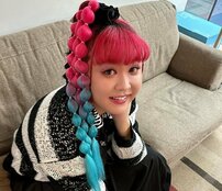 「謎の映像の乱れが…」登録者数90万人超Youtuber、“こっくりさん”動画で怪奇現象指摘続出「ちびりそうになった」