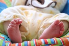 記憶のない頃から人生をやり直したい人も、40～50代男女「過去に戻れるならいつに戻りたい？」【第4位以下】