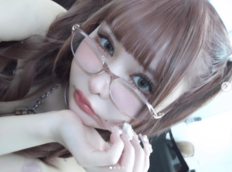 「馬鹿しかいない」少年院出身アイドル・戦慄かなの“謎のタトゥー”ショットで世間に物申す！