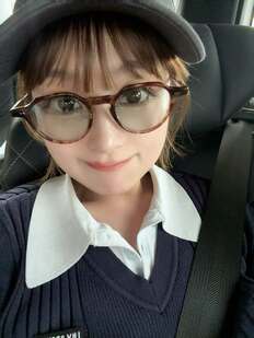 鈴木奈々、ぴったりトップスで“ボブ変身”を報告 「メンズウケめちゃめちゃ良いです」手応え告白も