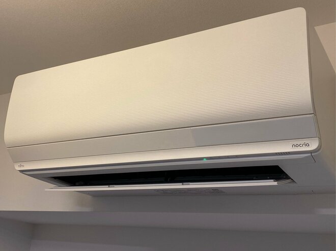 夏でもクーラーつけずに12年間過ごす40代男性を直撃　連日の猛暑、熱帯雨林並みの日本の夏の画像