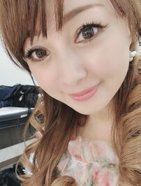 「20代にしか見えない」渡辺美奈代、進化する“美貌”に驚きの声…陰にあった“最愛の夫”の存在