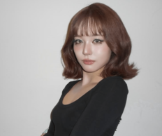 XG・JURIA、“ボトムレス風”の超ミニコーデに釘付け「脚がきれいすぎんか」「え、えぐいしか出てこない」