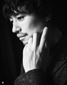 「えーっっっ⁉︎」「なんてこった……」斎藤工、“別人級モヒカン姿”にファンざわつく「朝からびっくりしました」