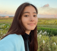 「お人形さんみたい」新木優子“リアルお姫様”フリフリピンクドレス姿が破壊力抜群！「て、天使？」「目がきゅるきゅるで美しいです」