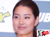 すみれ、“ぴたぴた”ドレス姿好評も肌見せ加速に「着こなしスゴイ」「そんな露出しなくても」と話題 