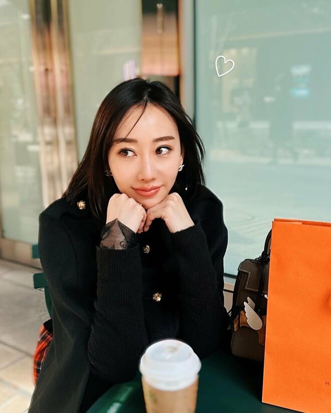 バチェラー黄皓“9.25億円資金調達”の裏で泥沼離婚協議中の妻・秋倉諒子が「反省出来ない人は成長出来ないよ」意味深投稿！の画像