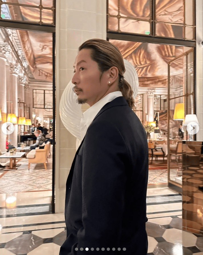 2ページ目) 「現役を思い出す」元EXILE黒木啓司、久々の“短髪ヒゲなし