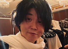 「マジで本人かと思った」人気芸人、“アヒル口”が目を引くミセス大森元貴モノマネが“激似”と沸騰