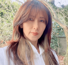 「皆さんも一緒に見ませんか？」工藤静香、豪邸庭で優雅な花見「桜に負けてないぐらい綺麗ですよ〜」の声も