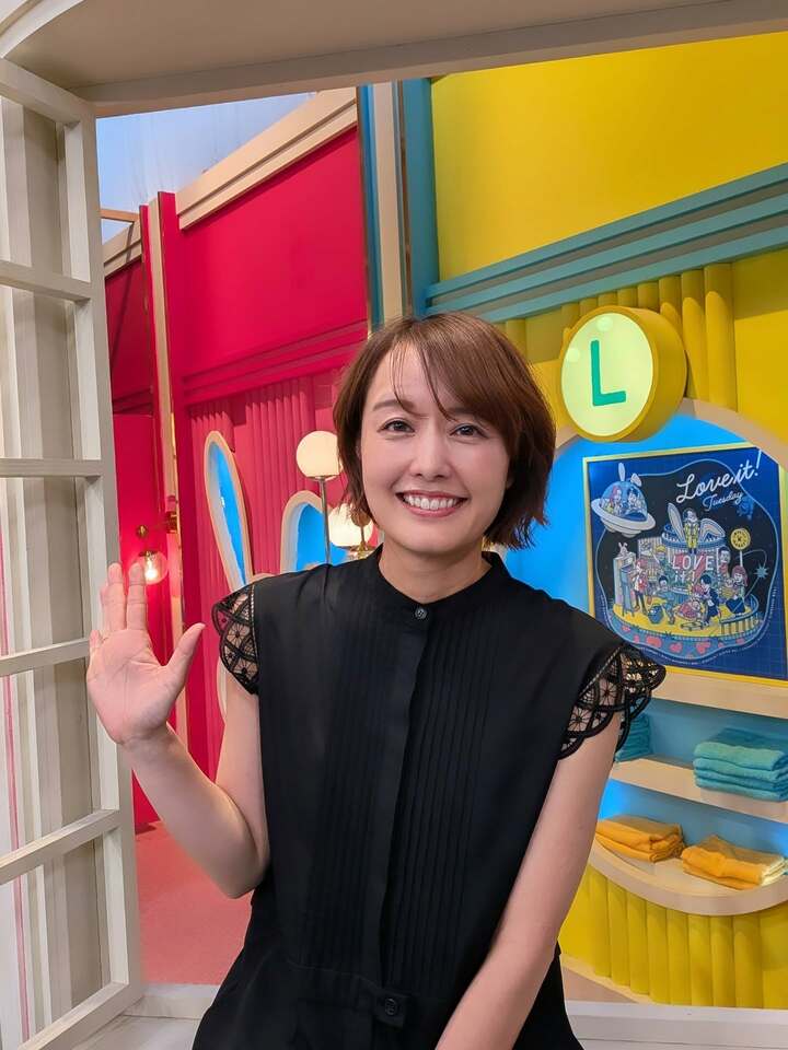 中村仁美が「大竹さんそっくり」次男＆三男連れで『ひるおび』現場へ　TV局入構のリアル 