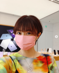 「マッ麻耶さん？」“元小林麻耶”國光真耶、ド派手なピンクヘア姿で大胆イメチェン！「すっごく似合ってます　若々しいですよ」