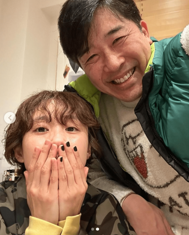 「愛ちゃんもメロメロですね」あべこうじ‟イケオジふう”初パーマで印象激変！「イイじゃ〜ん」と好評の画像