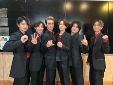 SixTONES、最新インタビューは社長派閥「圏外」の証明!?「なにわ男子とは違う」“情報共有ナシ＆使用NG”社内設備エピソード！