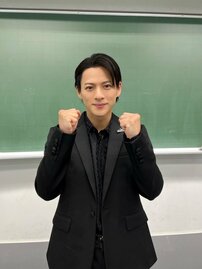 女子が選ぶ「オールバックが似合うイケメン」ランキング！「どんな髪型でも似合う」菅田将暉と小栗旬を下したのは現役超人気ジャニーズ＆元ジャニーズ【トップ6】