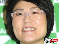 「誰だかわからないです」カナダ留学中の光浦靖子が別人級激変 メガネを外した“超美人”近影に驚きの声