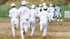 先生も生徒も悲鳴を上げる「ブラック部活」より深刻？格差生む「金持ち部活」が拡大する理由