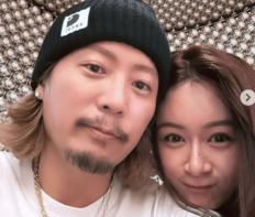 「もう一台納車されます笑」黒木啓司＆宮崎麗果夫妻“3,700万超フェラーリ”連チャン購入にファン嘆息