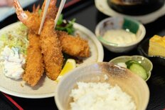 「若者のランチ予算」ランキング、驚きの“0円”を抑えたお手頃価格帯は【トップ3】