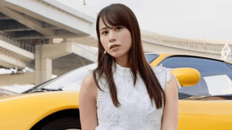 「下着の概念どうなってるんだろ？」“下着で洗車”指摘された美女YouTuberが反論 「ブラレット」に意見続々「外には出られない」「おしゃれ」