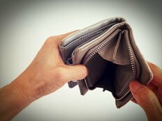 「クーラー代4万円」「お風呂を我慢」光熱費よりもキツいのは？20～30代が「値上げされて本当に困ったもの」【トップ3】