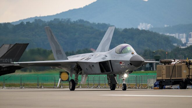 戦闘機 KF-21ポラメ