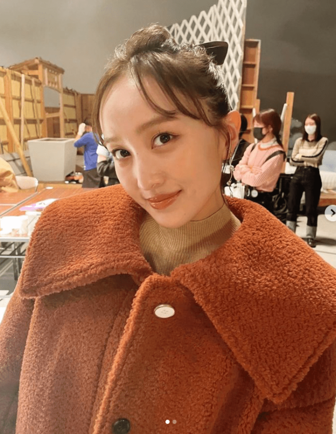 「スタイル良い！」ももクロ百田夏菜子“腹チラトップス&サングラス”でオーラ全開カジュアル私服姿に「世界一可愛い」「永遠に私のどタイプ」の画像