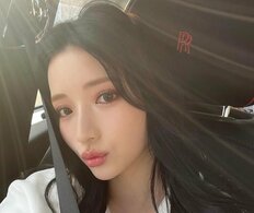 「まだ匂わせしてたんだ」南りほ“ELLY御用達ブランド”着用ショットで順調交際アピール！「可愛すぎます」