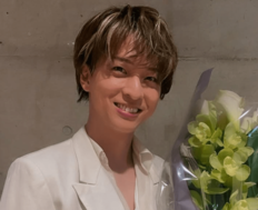 「元彼感出す天才か？」timelesz寺西拓人、サラストヘアのユニバ満喫オフショが沸騰　底なし体力に驚く声も