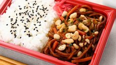物価上昇のなか200円台のローソン100の「だけ弁当」 累計550万食突破の断トツ1位と新商品「焼きそば弁当」のこだわり