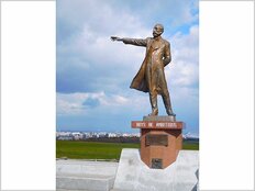 新垣結衣、大泉洋も…「フードコートで涼をとる」「BBQはジンギスカン」沖縄と北海道「真逆の夏休み」