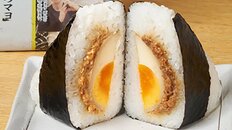 秋のコンビニ“巨大おにぎり戦争”　専門家と管理栄養士がオススメする3大チェーン完全攻略法