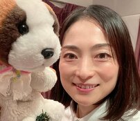 「泣いちゃうよ」福山雅治プロデュースから25年の松本英子、白ノースリ姿の中山美穂さんとの秘蔵2ショットを公開「本当に夢のような時間で…」