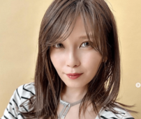 「ほっそ！ふ、腹筋！腹筋！」NEWS小山慶一郎と結婚目前報道のAAA宇野実彩子、ガッツリヘソ出しの大胆セットアップ姿披露