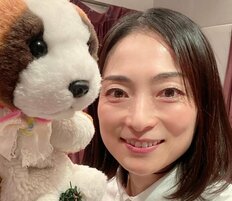 「泣いちゃうよ」福山雅治プロデュースから25年の松本英子、白ノースリ姿の中山美穂さんとの秘蔵2ショットを公開「本当に夢のような時間で…」