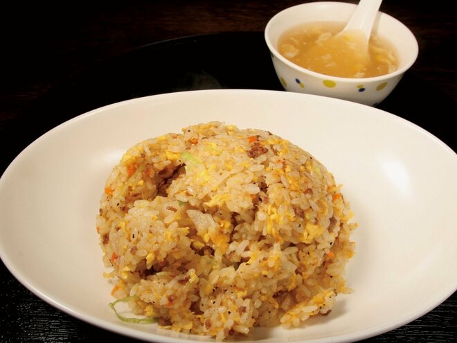 遊食中華 吃飯　王道のチャーハン