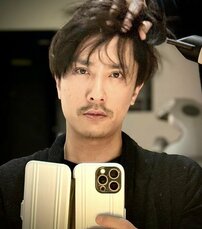 「エモすぎて泣く」元NEWSメンバー、小山慶一郎との“再会2ショット”公開に広がる感動　20年ぶり共演を報告