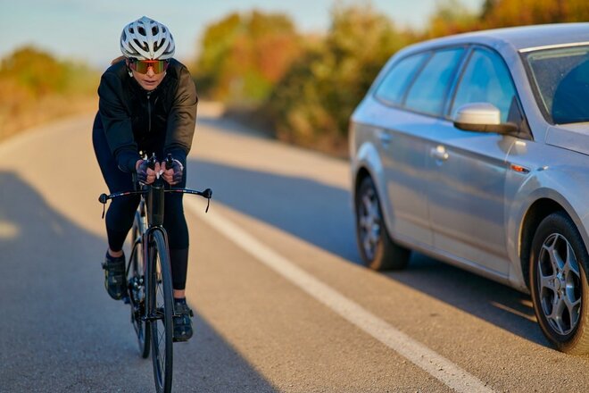 「批判の嵐でした…」5700万表示のロードバイク動画投稿主を直撃　自転車と車のマナーを専門家が解説の画像