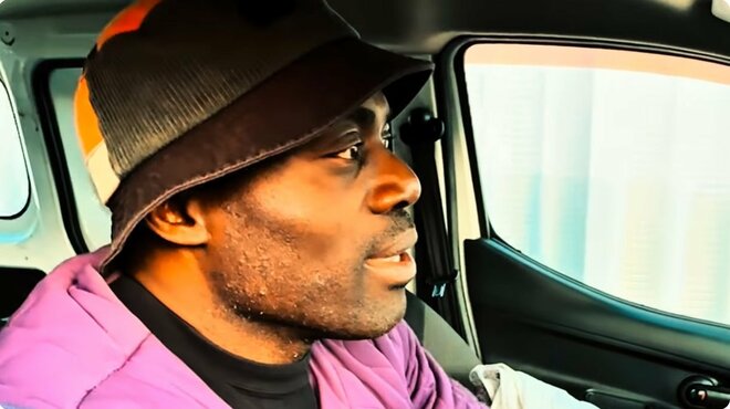 ボビー・オロゴン、“887万円未払い”トラブル疑惑でYouTuberから突撃受け車で走り去り…所属事務所を直撃すると「海外出張中」の画像